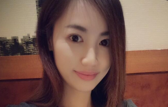 杨雅熙最新微博近照，小巷深处的隐藏瑰宝风采展示